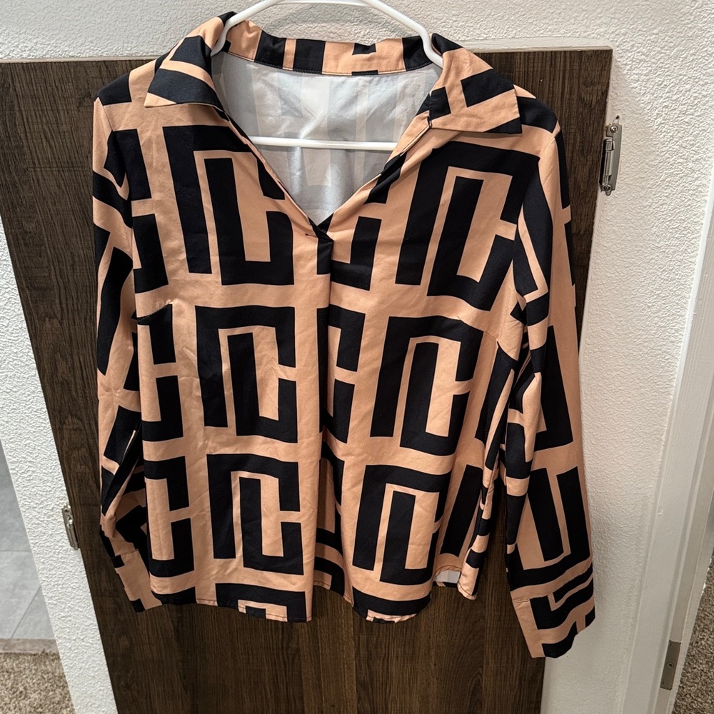 Geometric Patterned Long Sleeve Shirt
